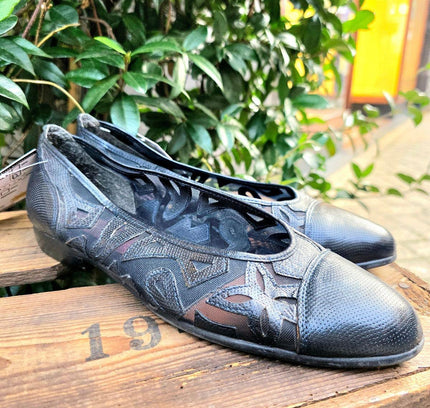 Vintage 90's Van de Poel van Ruth Slip On Shoes - Yatva