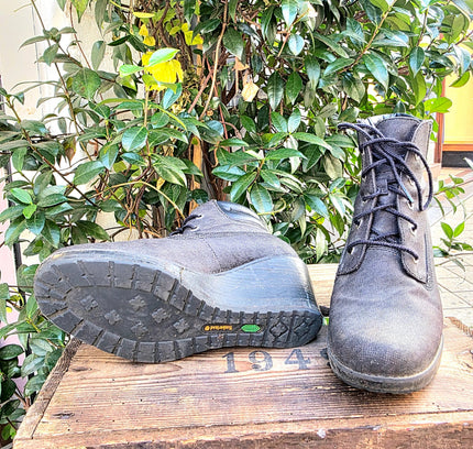 Vintage 90's / Y2K Timberland Wedge Ankle Boots - Yatva