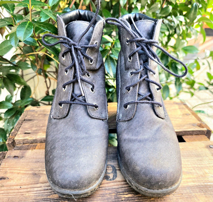 Vintage 90's / Y2K Timberland Wedge Ankle Boots - Yatva