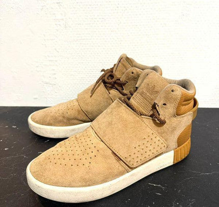 Vintage Adidas shoes - Yatva