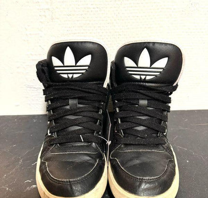 Vintage Adidas Shoes - Yatva