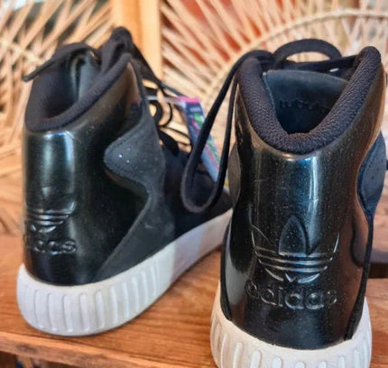 Vintage Adidas Sneakers - Yatva