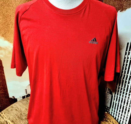 Vintage Adidas T-shirt - Yatva
