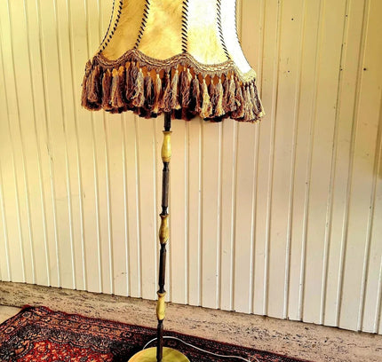 Vintage Antique Floor Lamp - Yatva