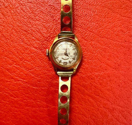Vintage Ario Watch - Yatva