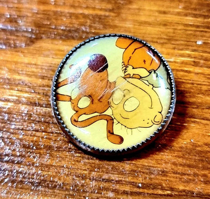 Vintage Art Button - Yatva