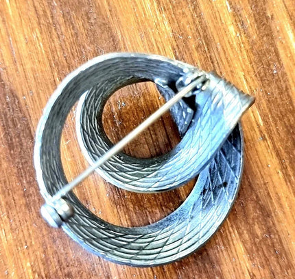 Vintage Art Deco Brooch - Yatva