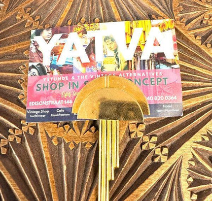 Vintage Art Deco Brooche - Yatva