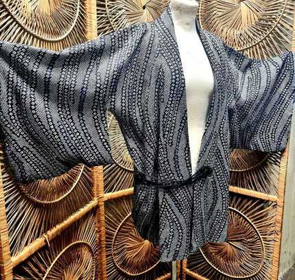 Vintage Authentic Kimono - Yatva