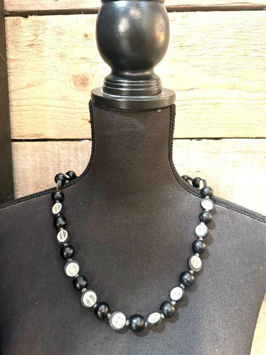 Vintage Beads Necklace - Yatva