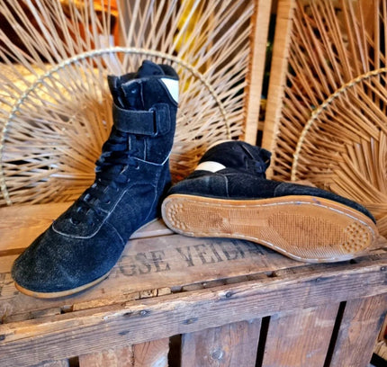 Vintage Best Angel Boxing Boot - Yatva