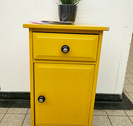 Vintage Boho Bedside Table - Nightstand - Yatva