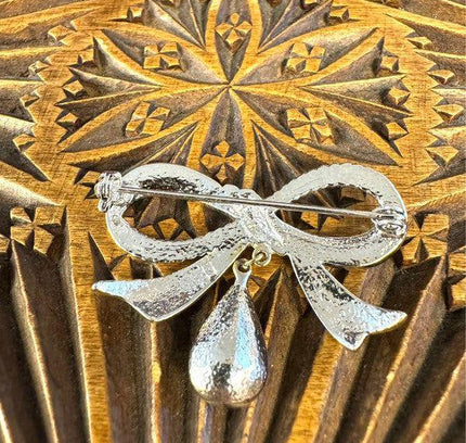 Vintage Bow Brooch - Yatva