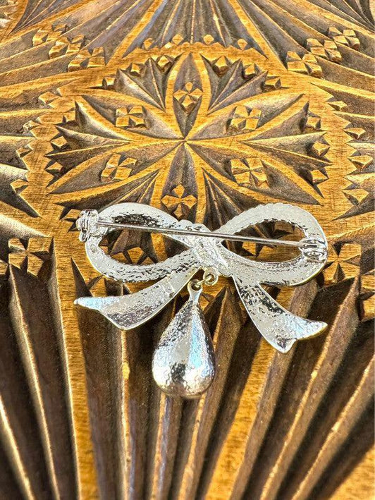 Vintage Bow Brooch - Yatva
