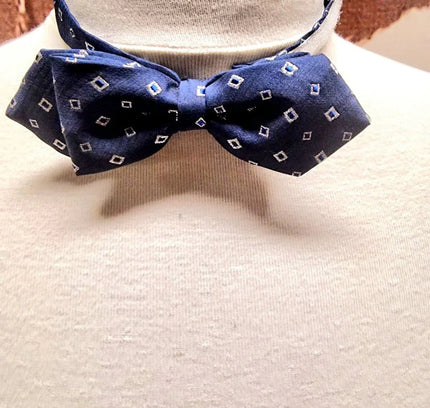 Vintage Bow Tie - Yatva