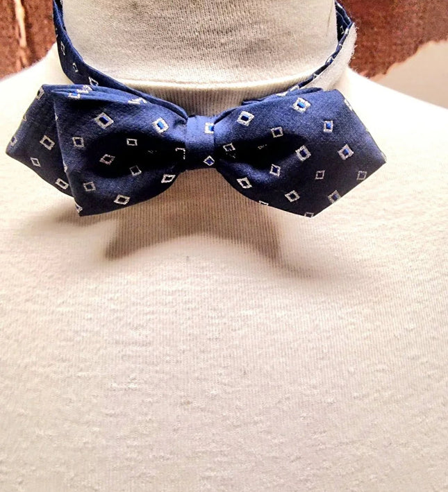 Vintage Bow Tie - Yatva