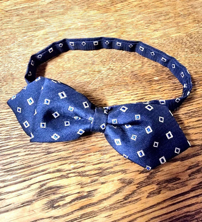 Vintage Bow Tie - Yatva
