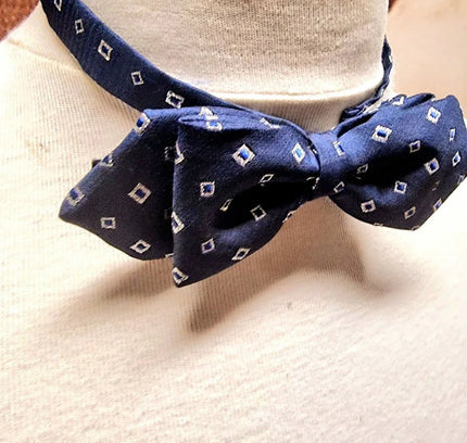 Vintage Bow Tie - Yatva