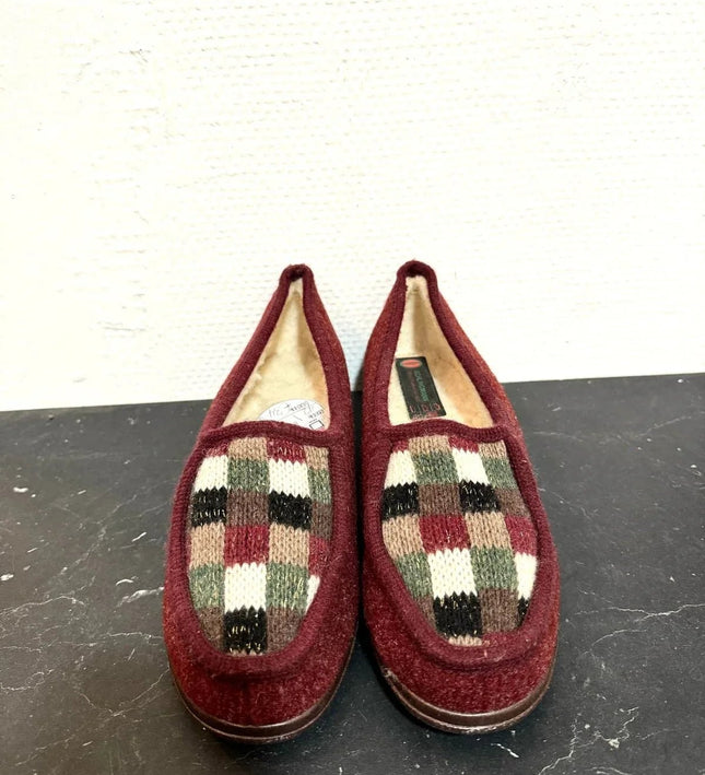 Vintage Brand New 70s Slippers - Yatva