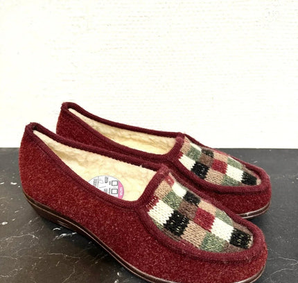 Vintage Brand New 70s Slippers - Yatva