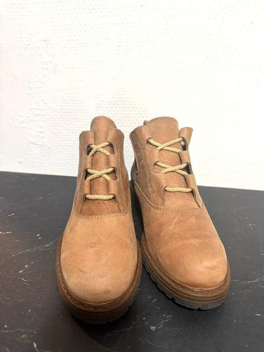 Vintage Brand New 80s Boots - Yatva
