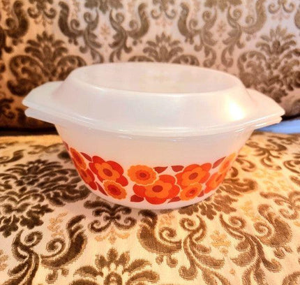 Vintage Brand New Deadstock Arcopal Lotus Oven Proof casserole Dish with Cover - Yatva