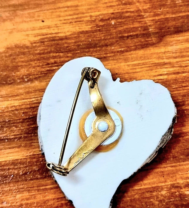 Vintage Brooch - Yatva