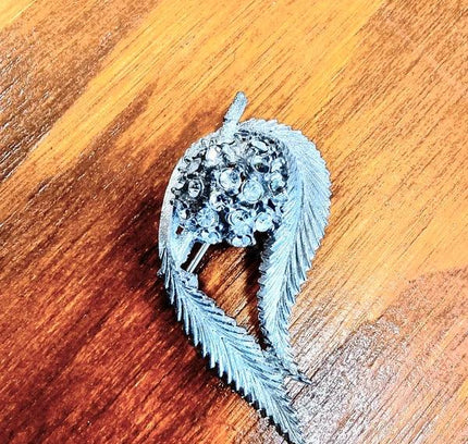 Vintage Brooch - Yatva