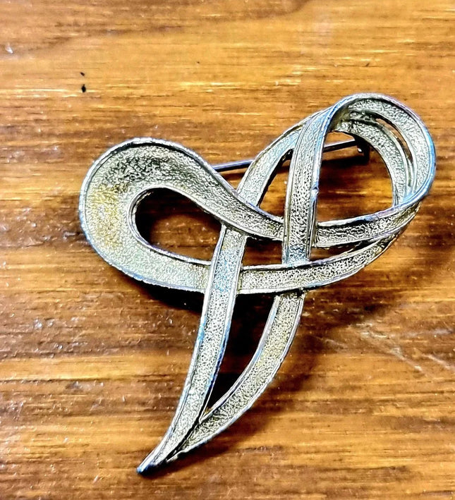 Vintage Brooch - Yatva