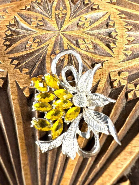 Vintage Brooch - Yatva