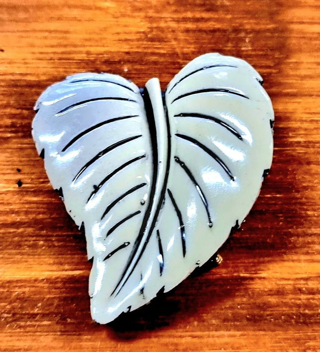 Vintage Brooch - Yatva