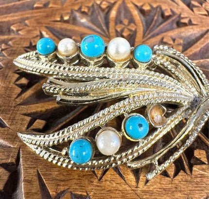 Vintage Brooch - Yatva