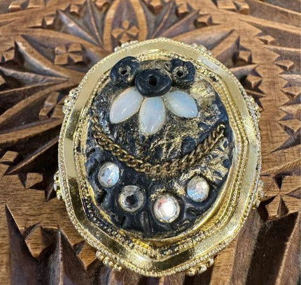 Vintage Brooch - Yatva