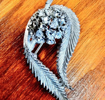 Vintage Brooch - Yatva