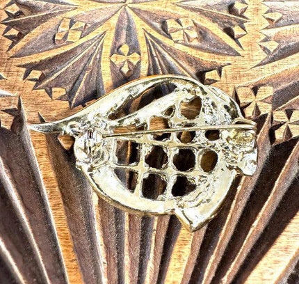 Vintage Brooche - Yatva