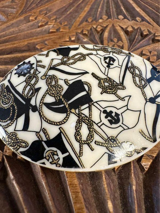 Vintage Bruxelles Brooch - Yatva