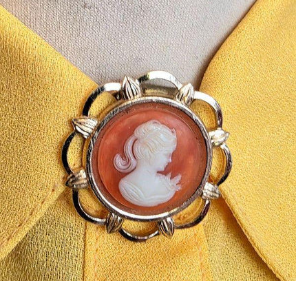 Vintage Cameo Scarf Clip - Yatva