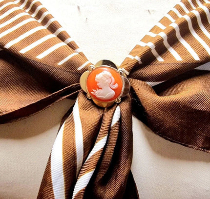 Vintage Cameo Scarf Holder - Yatva