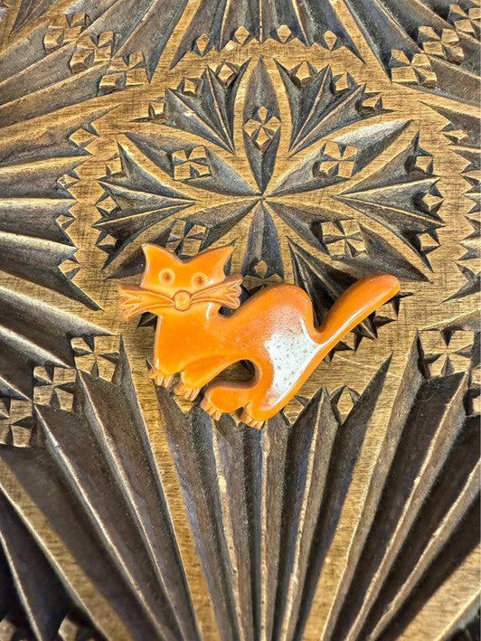 Vintage Cat Brooch - Yatva