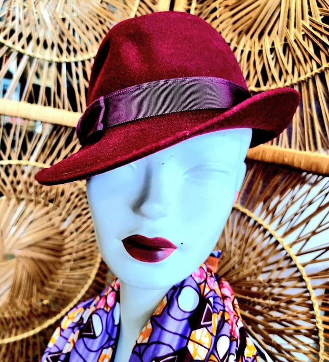 Vintage Chapeaux Barnett Hat - Yatva