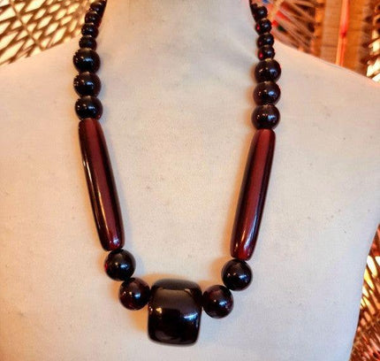 Vintage Cherry Amber Bakelite Necklace - Yatva