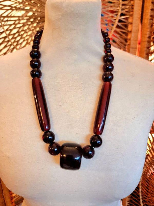 Vintage Cherry Amber Bakelite Necklace - Yatva