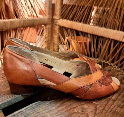 Vintage Cherry Boutique Slip - Ons - Yatva