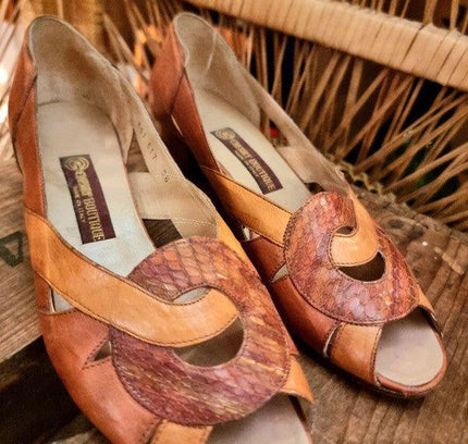 Vintage Cherry Boutique Slip - Ons - Yatva
