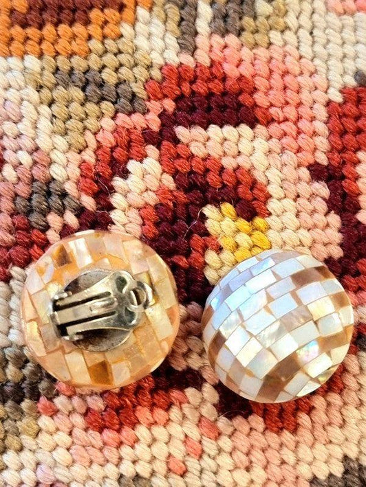 Vintage Circle Shell Clip - On Earrings - Yatva