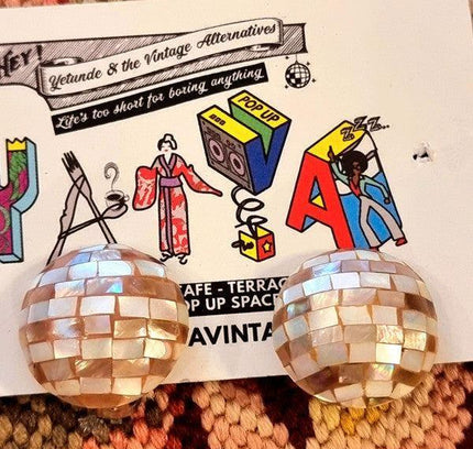 Vintage Circle Shell Clip - On Earrings - Yatva