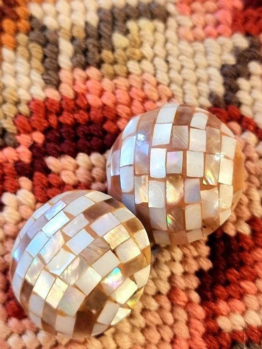 Vintage Circle Shell Clip - On Earrings - Yatva