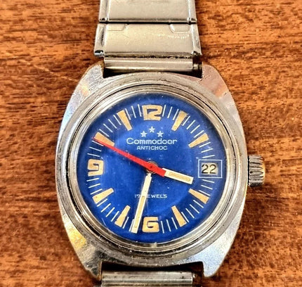 Vintage Commodoor Antichoc Watch - Yatva
