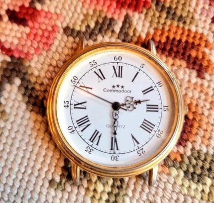 Vintage Commodoor Quartz Watch - Yatva