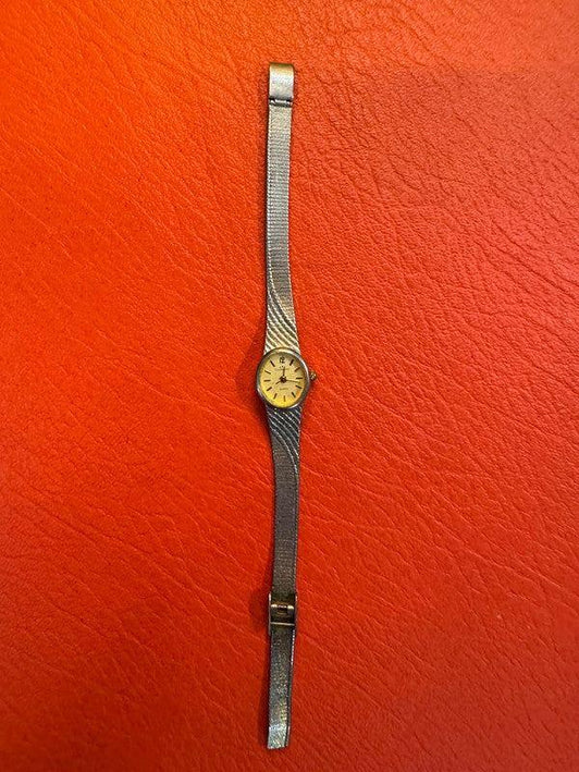 Vintage Commodoor Watch - Yatva